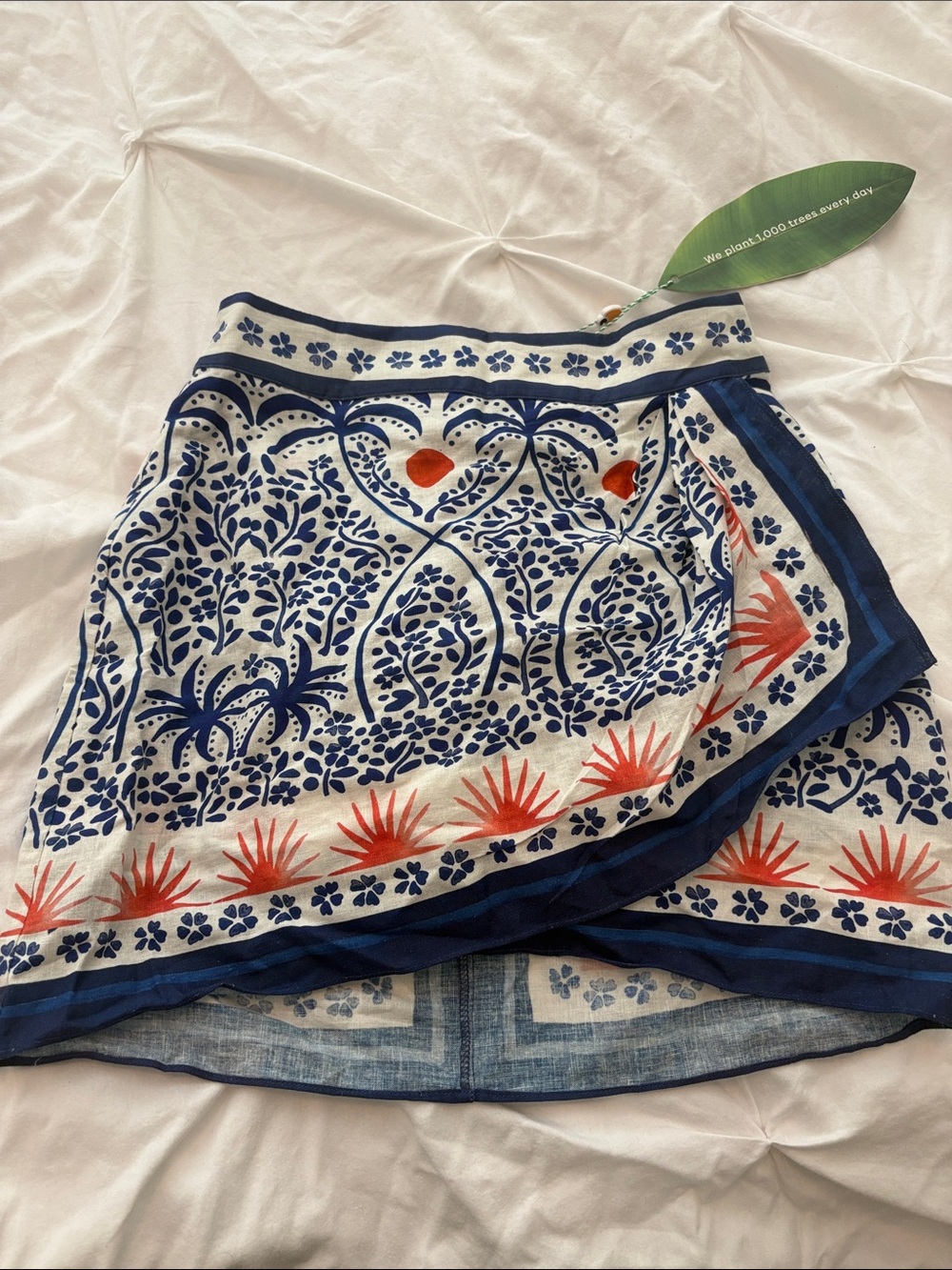 FARM Rio White Mini Skirt with Blue Floral and Orange Accents NO TAG